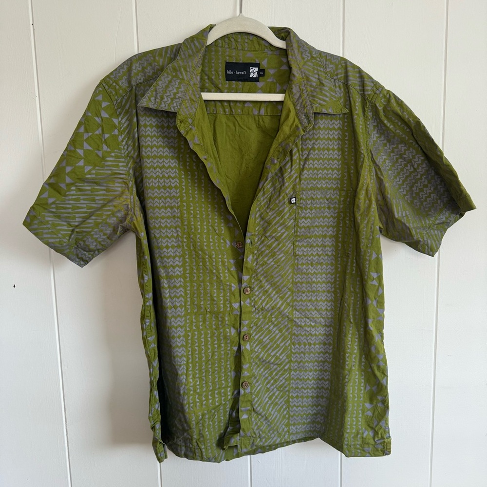 Sig Zane Olive Green Patterned Casual Button-Down Shirt
